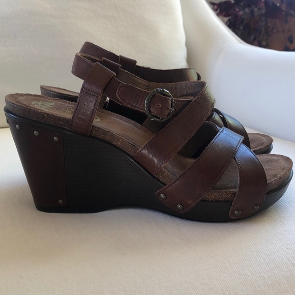 COPY - Brown dansko Frida Wedge - Picture 3 of 6